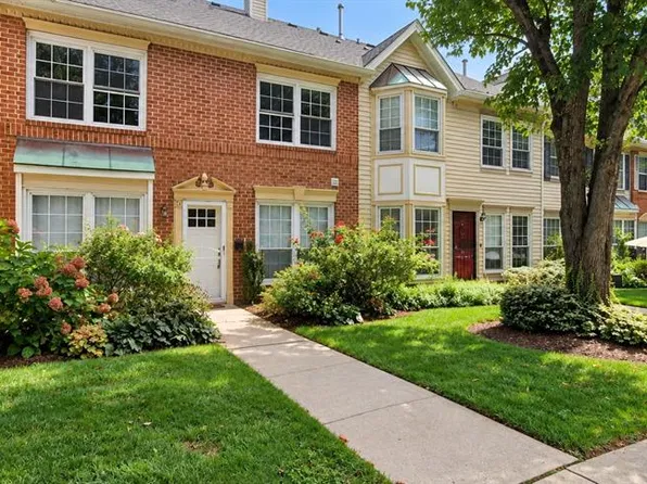 74 Boston St, Newark, NJ 07103