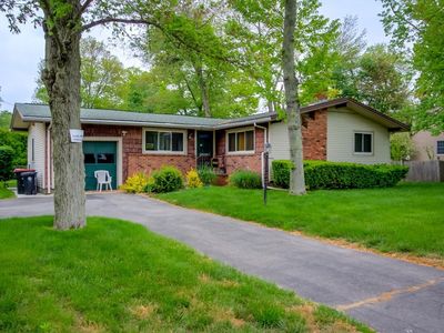 705 W Chestnut St, Brockton, MA, 02301