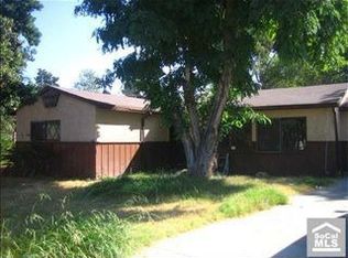 6066 Hamilton Dr, Riverside, CA 92506