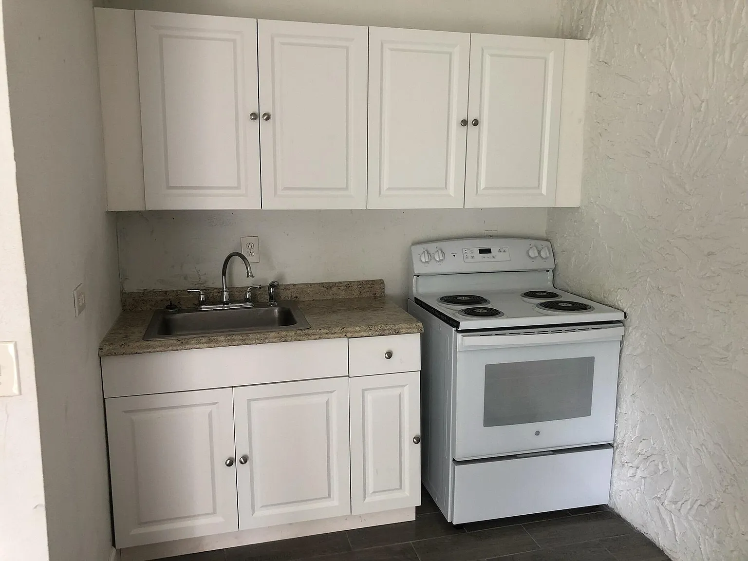 1 bed, 1.0 bath, 1333 sqft, $1,275 — Photo 1