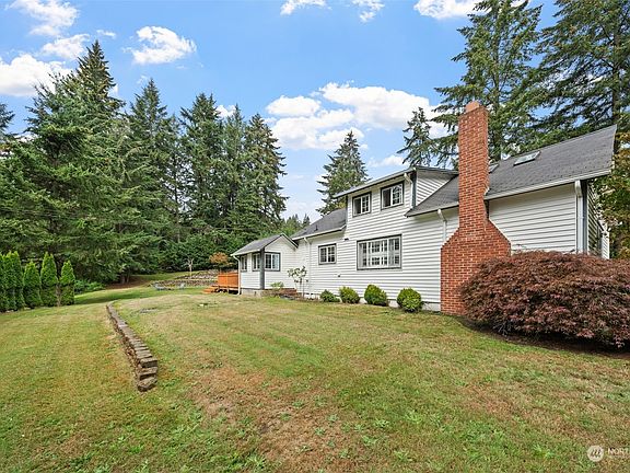 5th image of 3220 70th Ave NW