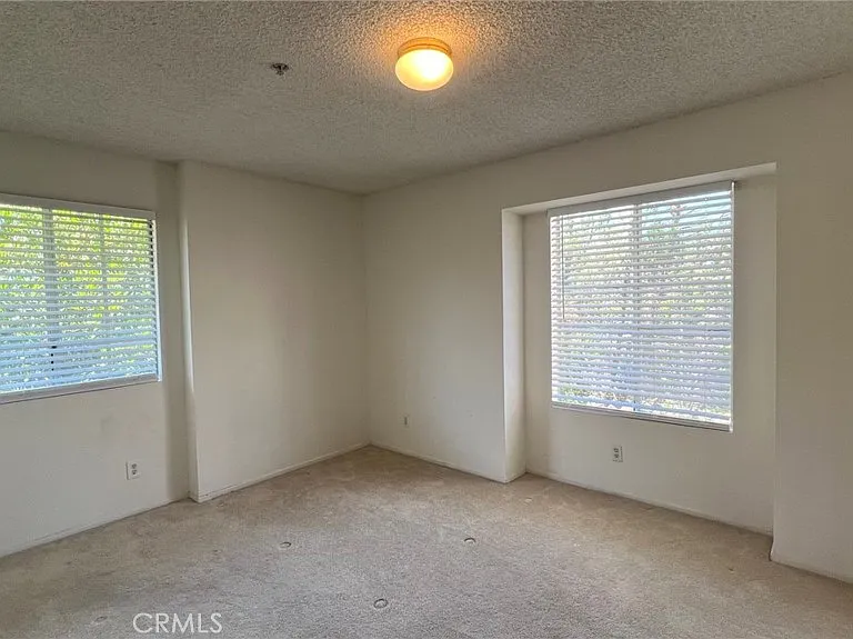 1037 Sunset Blvd #C — Photo 5