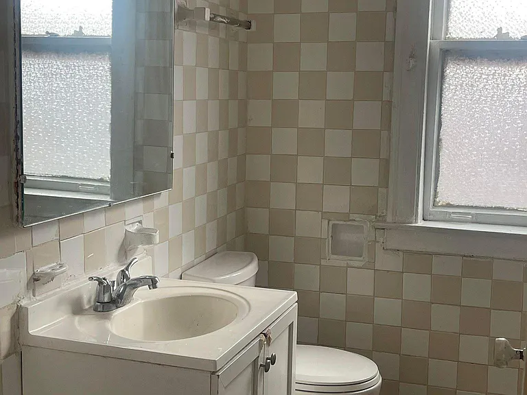 8113 S Jeffery Blvd #2 — Photo 7