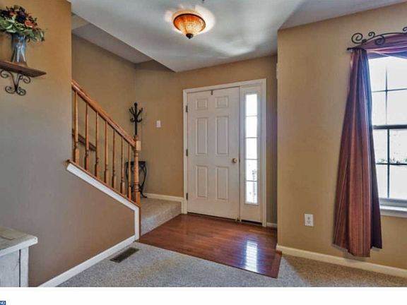 2nd image of 301 Goldenrod Ct #185