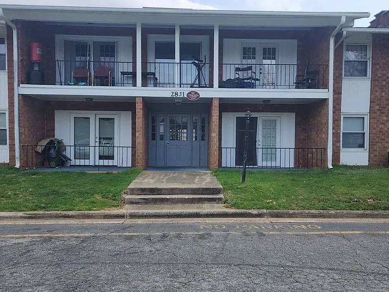 2831 N Ohenry Blvd #C — Photo 1