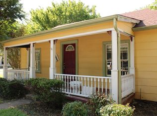 115 1st St, Denton, TX 76201