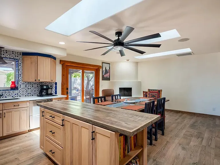 5312 E Ludlow Dr — Photo 18