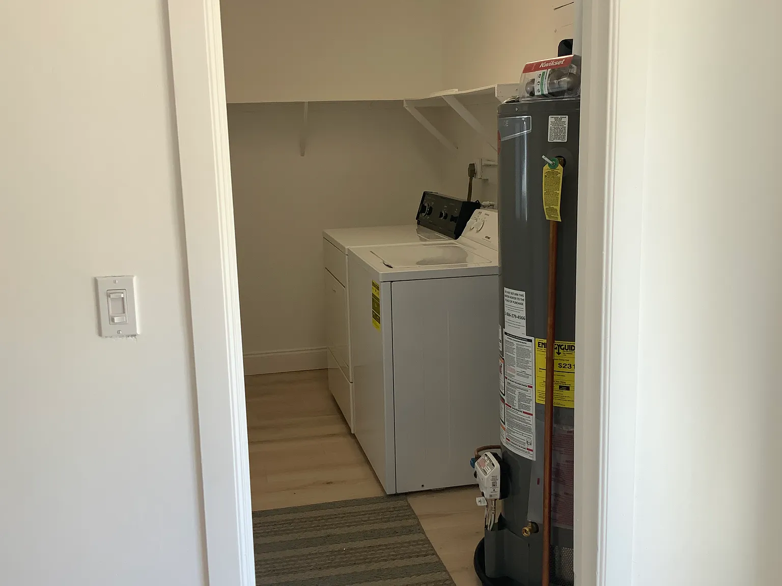 3 bed, 1248 sqft, $2,500 — Photo 3