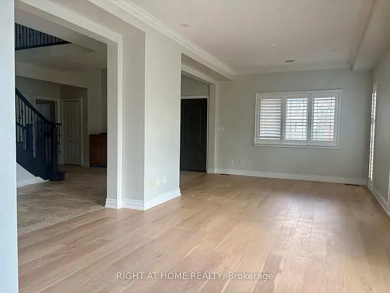 338 Ashbury Rd — Photo 5