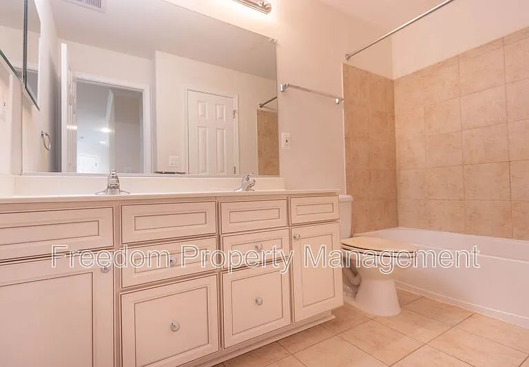 4100 Presidential Hill Loop — Photo 35