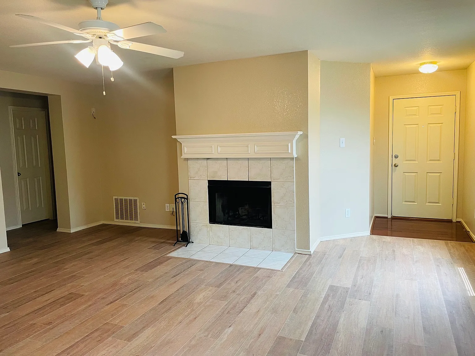 4 bed, 1740 sqft, $2,195 — Photo 3