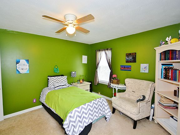 3rd image of 6106 Clubhouse Dr