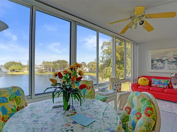 4079 Cambridge Cir #4079-D, Deerfield Beach, FL 33442