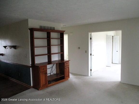 5th image of 5020 Harper Rd