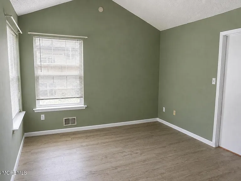 114 Orion Rd — Photo 14