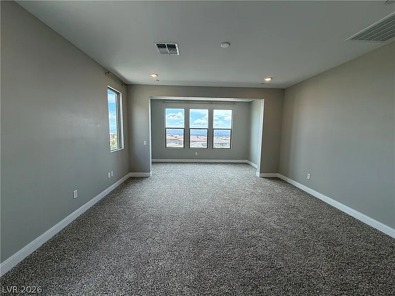 400 Red Feather Peak Ct — Photo 16