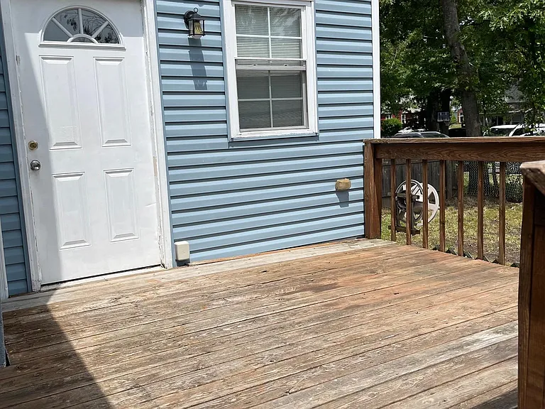 246 Britton Ave — Photo 23