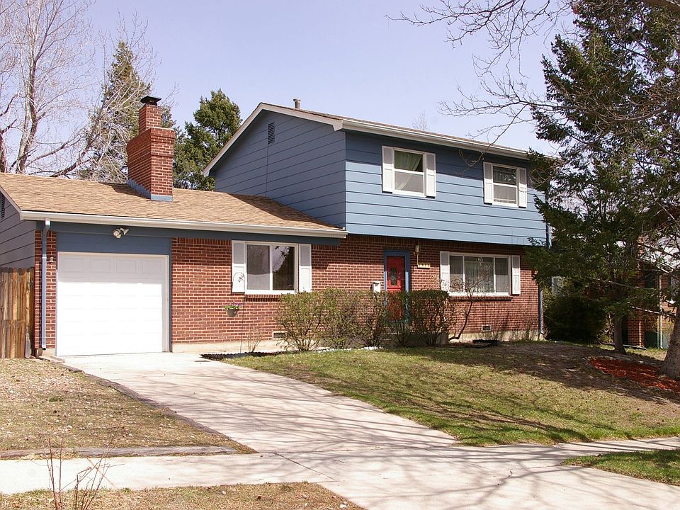 AMAZING VALUE IN THIS HOME IN A POPULAR, WELL ESTABLISHED NEIGHBORHOOD.