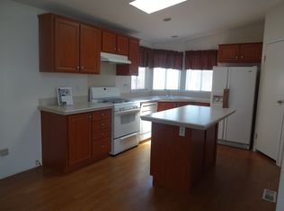 19021 Nordhoff St #5, Northridge, CA 91324