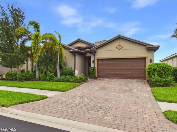 16104 Palmetto Prairie Dr, Alva, FL 33920