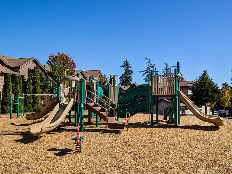 Creston Point — Photo 18