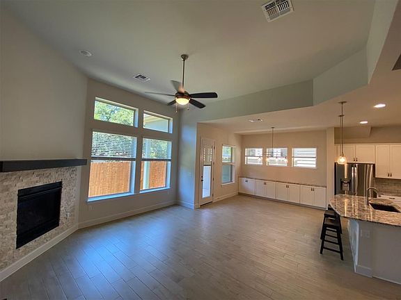 3rd image of 5820 Harper Park Dr Unit 4