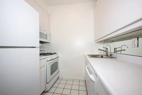 Sold by Douglas Elliman | media 23