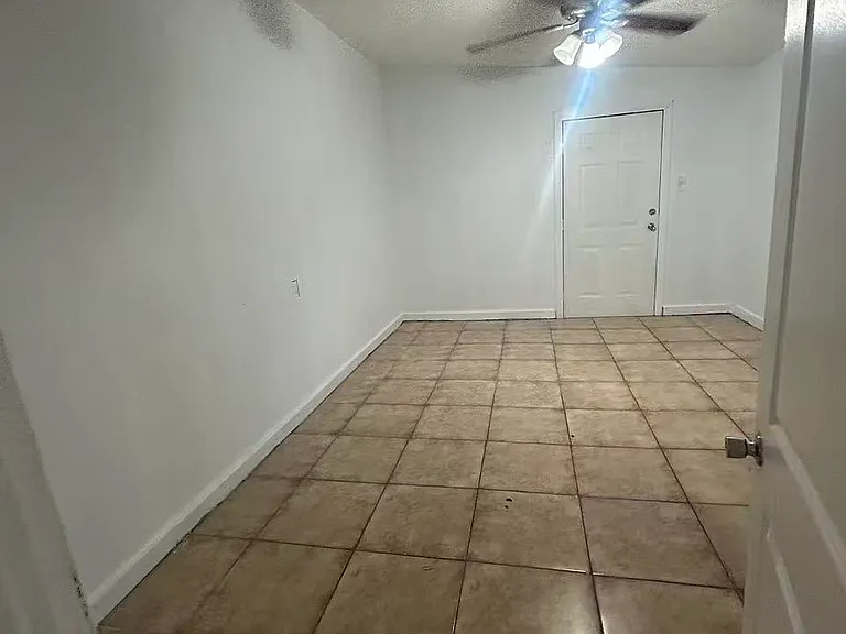 706 Thalia Dr — Photo 16
