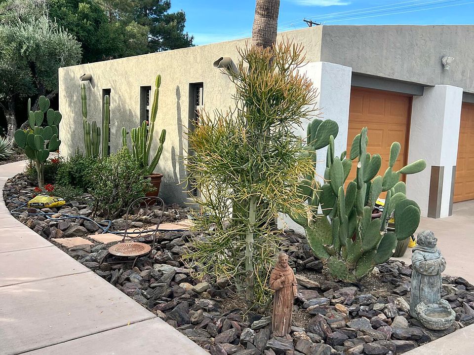 2nd image of 860 W MOUNTAIN VIEW Drive