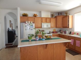 12253 Luna Rd, Victorville, CA 92392