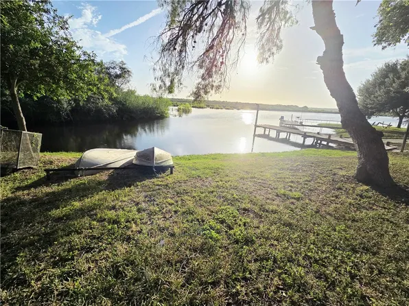 118 Minson Dr, Sandia, TX 78383