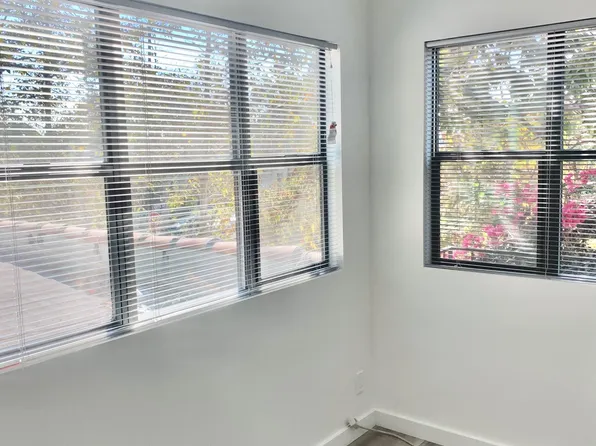 7411 Willoughby Ave #4, Los Angeles, CA 90046