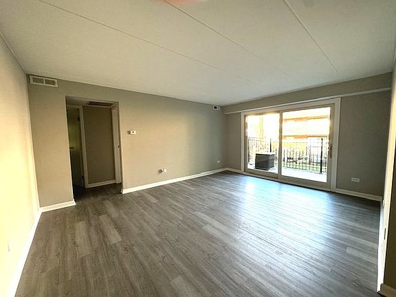 5th image of 14013 James Dr APT 504