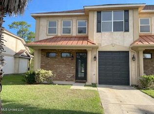 214 Capri Pl, Ocean Springs, MS 39564