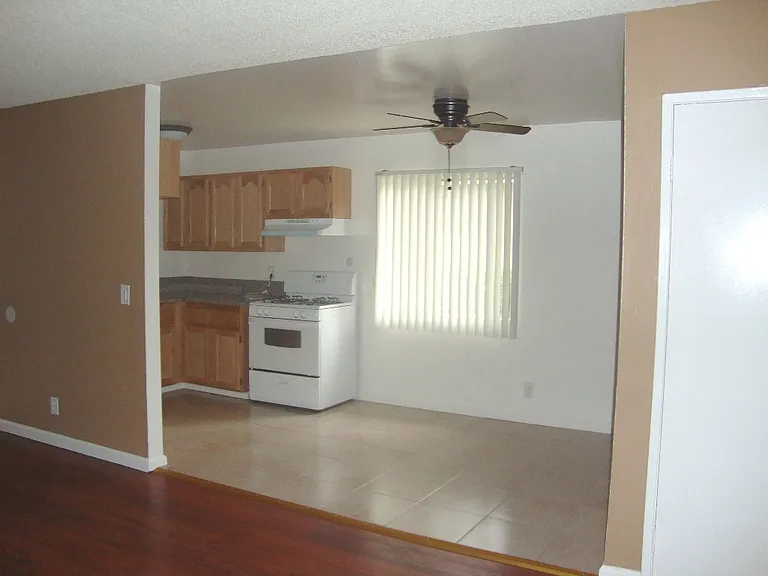 254 E Washington Blvd #108 — Photo 4