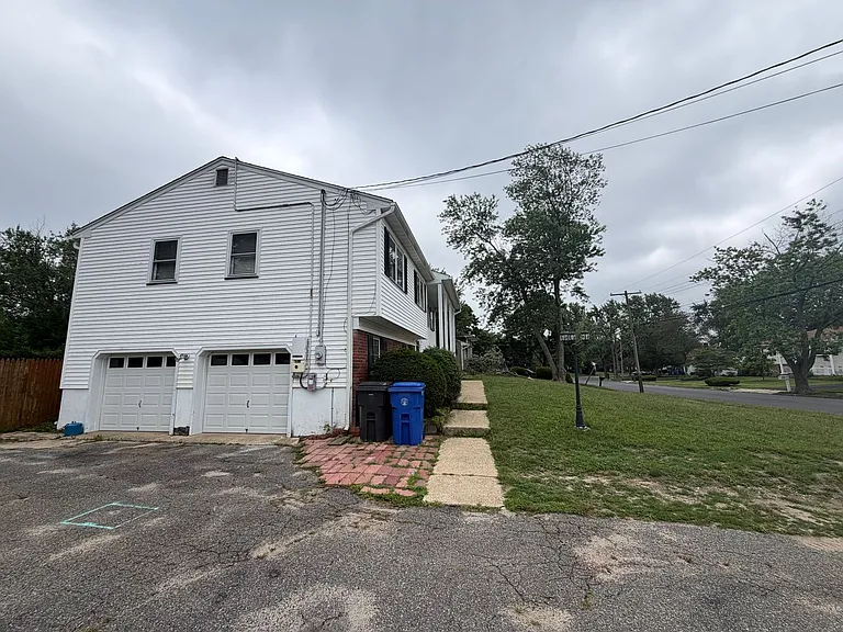 536 Skylark Dr — Photo 9