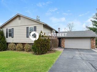 17 Oakshire Ct, Saint Peters, MO