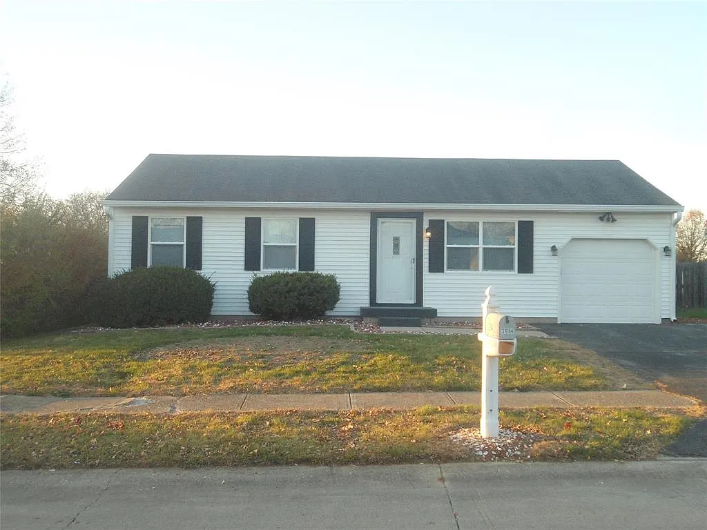 3614 Remington Dr photo 1