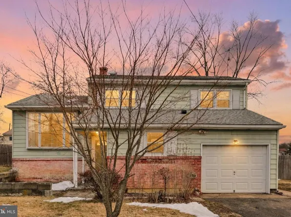 5 Forsgate Ln, Bordentown, NJ 08505
