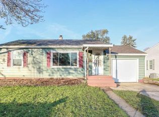 107 Portland Pl, Lincoln, IL 62656