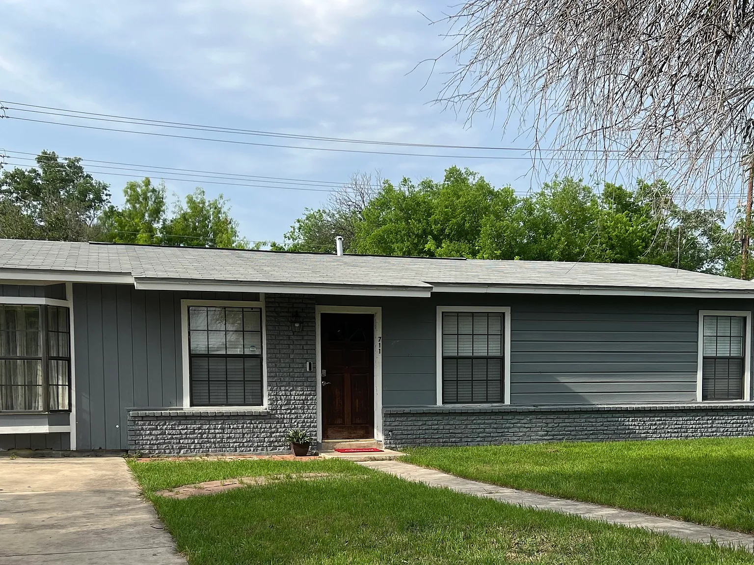 4 bed, 1388 sqft, $2,150 — Photo 1