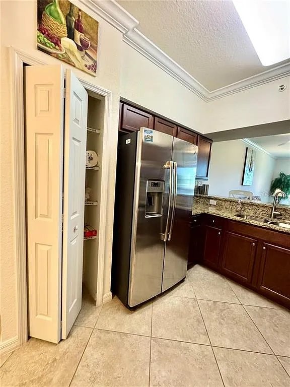 2 bed, 2.0 bath, 1121 sqft, $5,500 — Photo 4