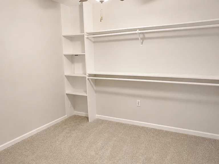 6718 Cypress Lake Dr — Photo 12