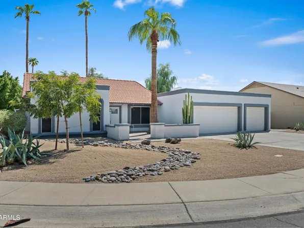 2223 W NOPAL Circle, Mesa, AZ 85202