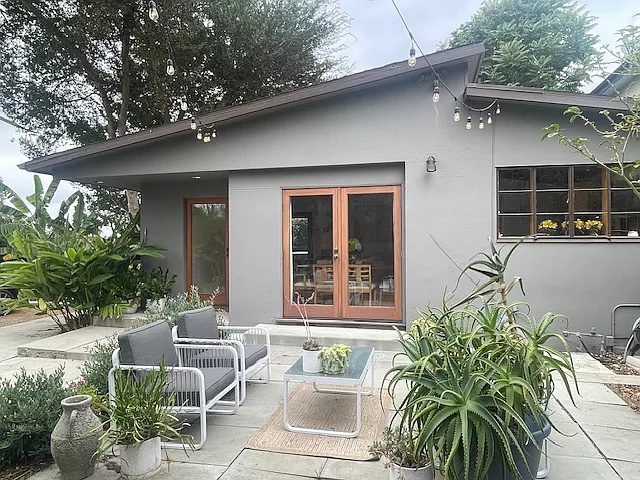 959 Micheltorena St — Photo 3