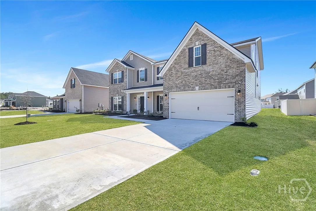 4 bed, 3363 sqft, $3,000 — Photo 2