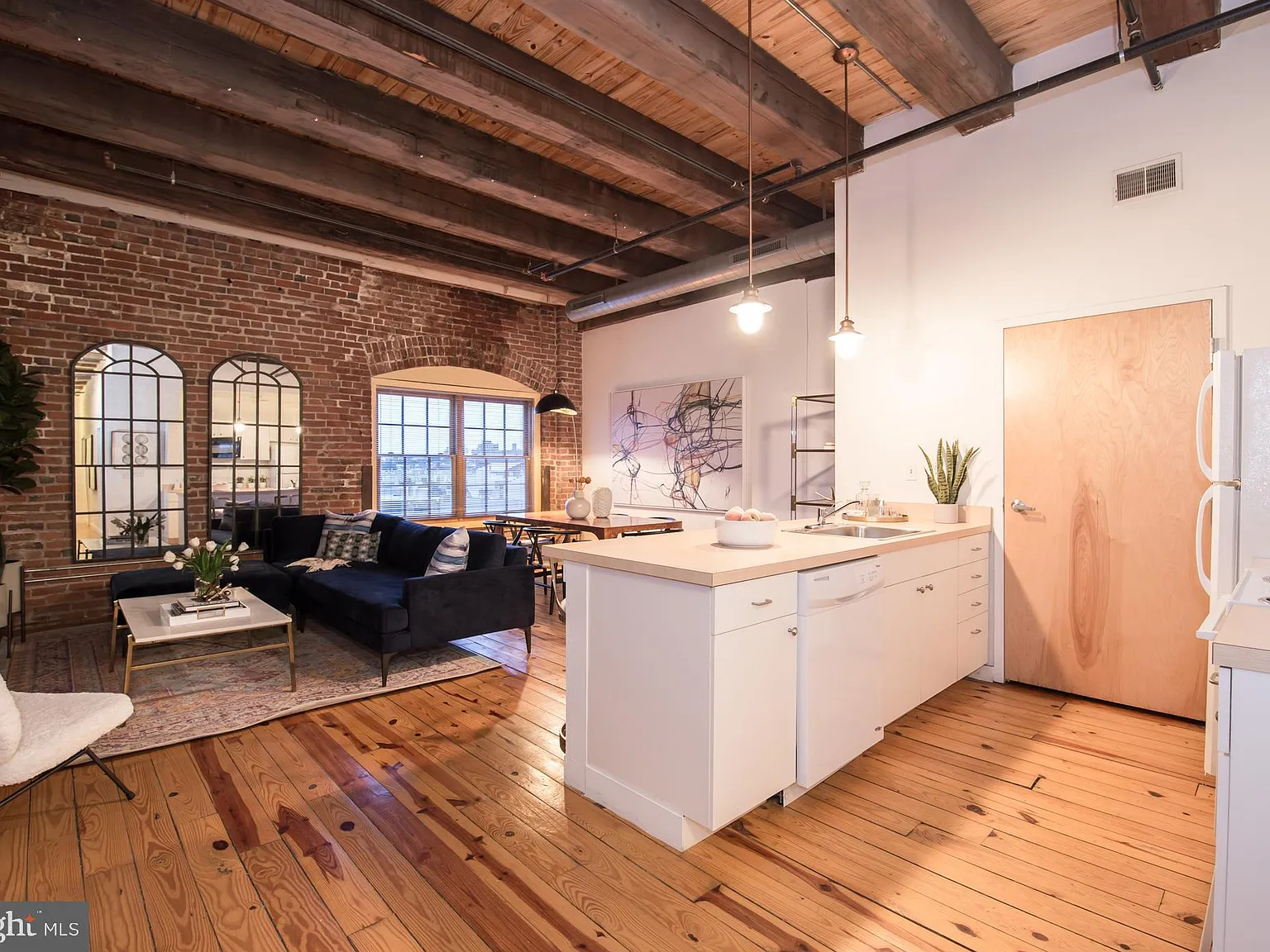 1 bed, 824 sqft, $2,845 — Photo 2