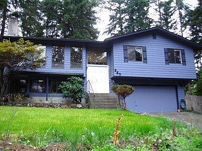 1st image of 987 NE Melia Ln