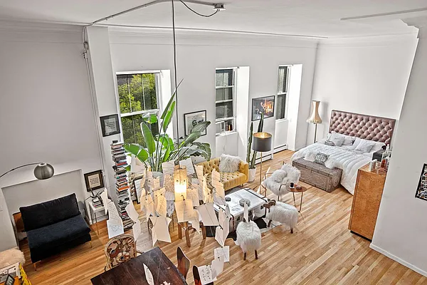 Rented by Keller Williams NYC | media 32