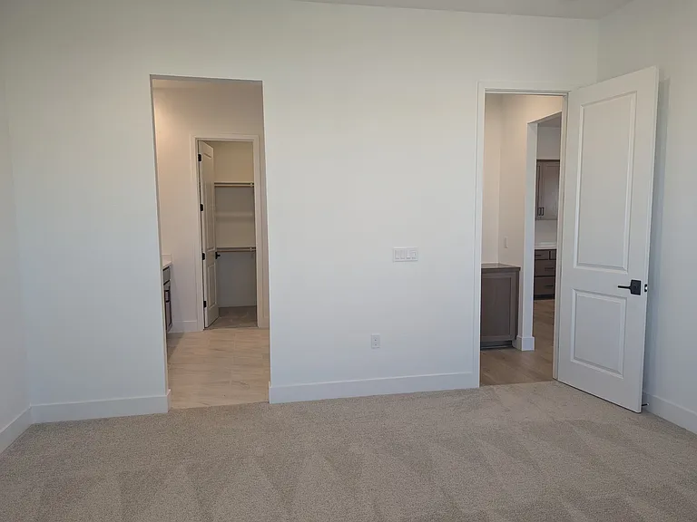 5040 Lone Star Way — Photo 10